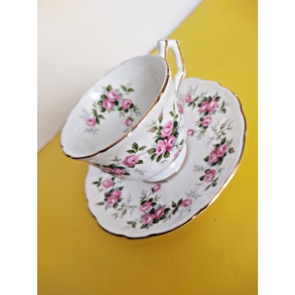 Aynsley Grotto Rose Fine bone china Tea cup & Saucer 1960's - Picture 3 of 11